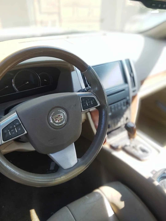 2009 Cadillac STS - Image 6 of 8