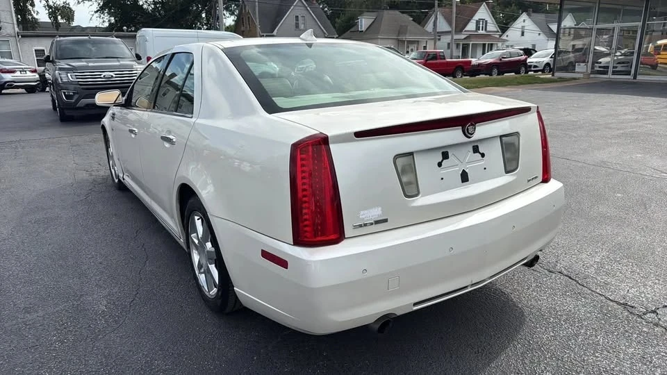 2009 Cadillac STS - Image 7 of 11