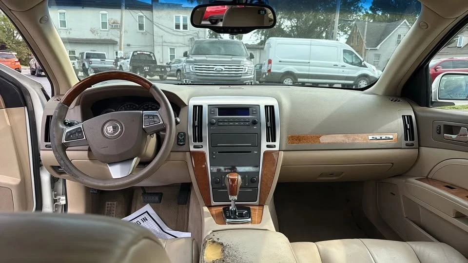 2009 Cadillac STS - Image 10 of 11