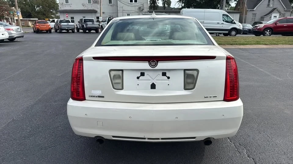 2009 Cadillac STS - Image 6 of 11
