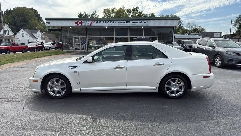 2009 Cadillac STS - Image 8 of 11