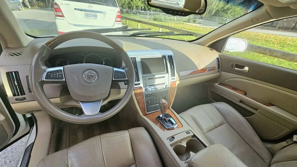 2009 Cadillac STS - Image 5 of 6