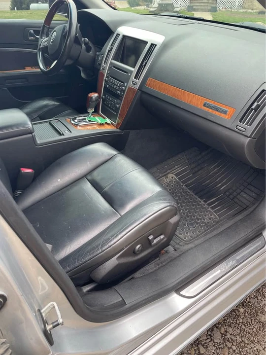 2009 Cadillac STS - Image 10 of 11
