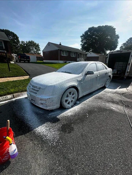 2009 Cadillac STS - Image 2 of 4