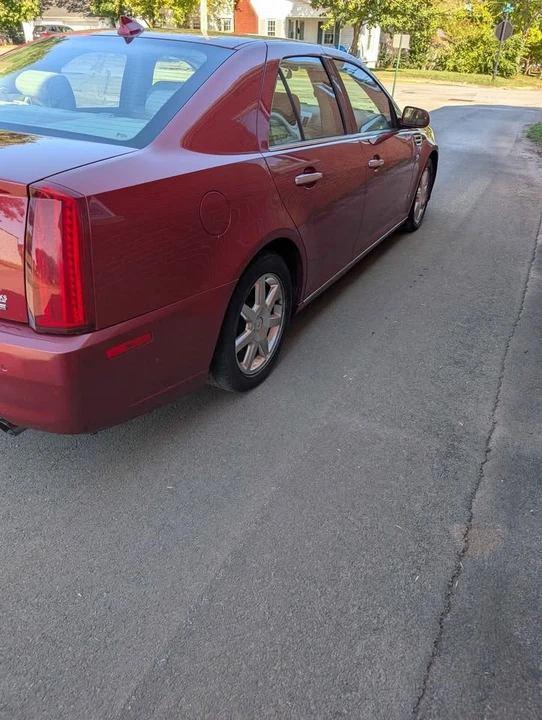2009 Cadillac STS - Image 5 of 16