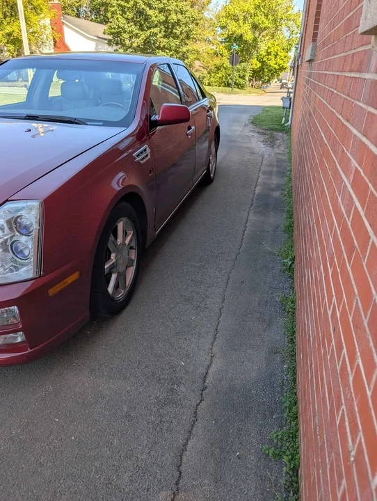 2009 Cadillac STS - Image 3 of 16