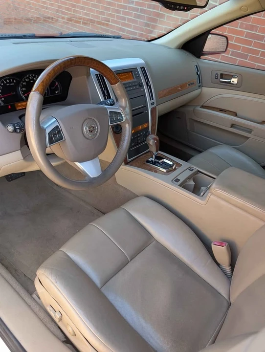 2009 Cadillac STS - Image 7 of 16