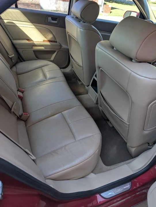 2009 Cadillac STS - Image 9 of 16