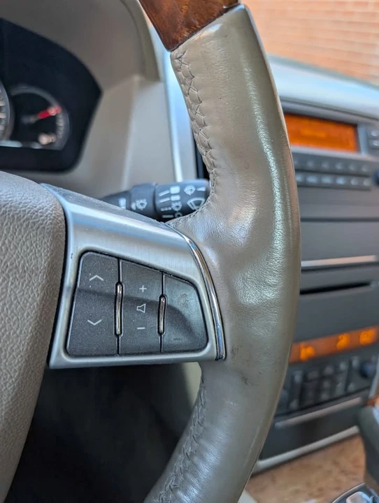 2009 Cadillac STS - Image 13 of 16