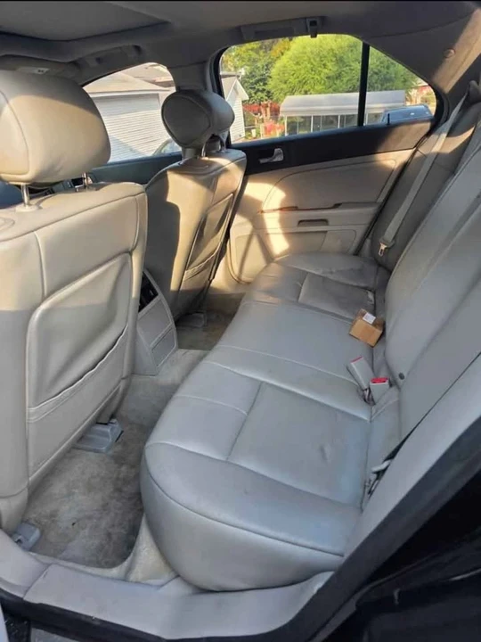 2009 Cadillac STS - Image 7 of 10