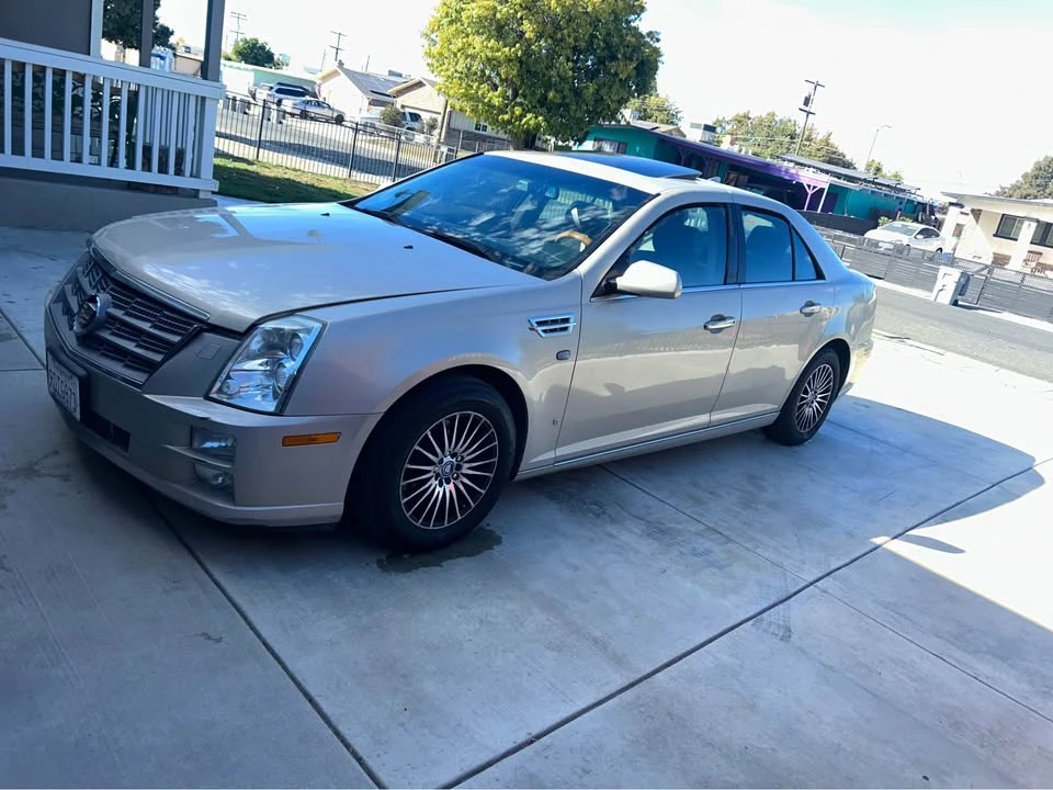 2009 Cadillac STS - Image 3 of 12