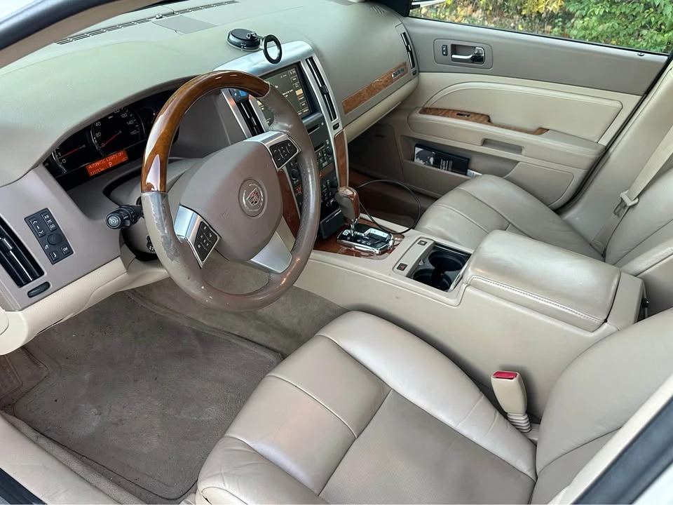 2009 Cadillac STS - Image 4 of 17