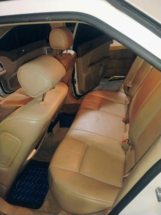 2009 Cadillac STS - Image 5 of 12