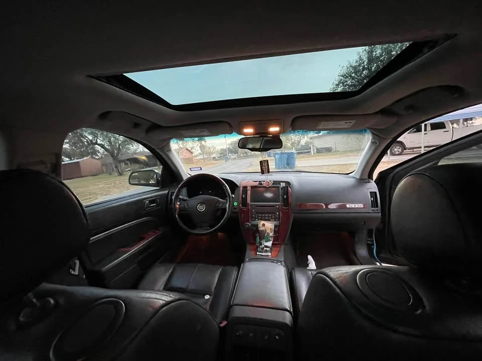 2009 Cadillac STS - Image 2 of 3