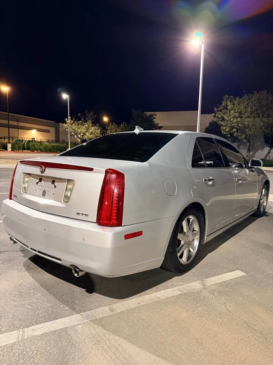 2009 Cadillac STS - Image 4 of 10