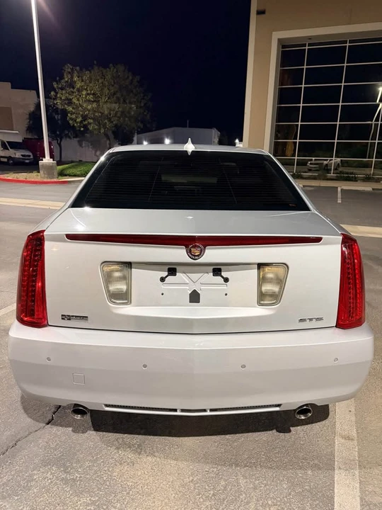 2009 Cadillac STS - Image 3 of 10