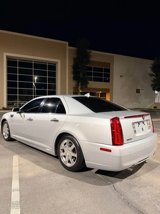 2009 Cadillac STS - Image 2 of 10