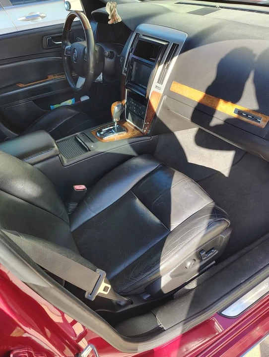 2009 Cadillac STS - Image 10 of 15