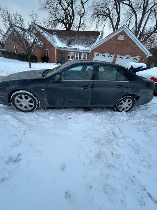 2009 Cadillac STS - Image 2 of 10