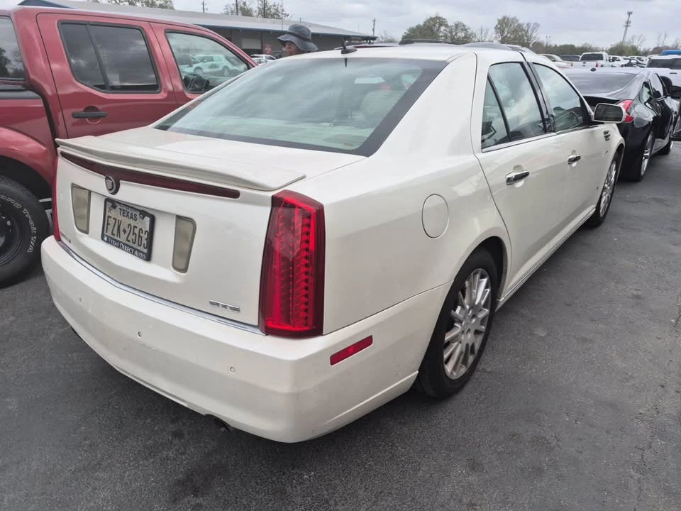 2009 Cadillac STS - Image 5 of 6