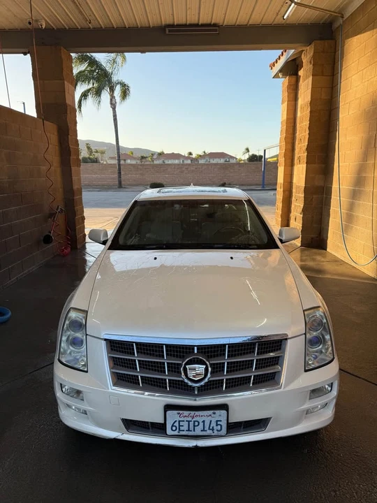 2009 Cadillac STS - Image 2 of 7