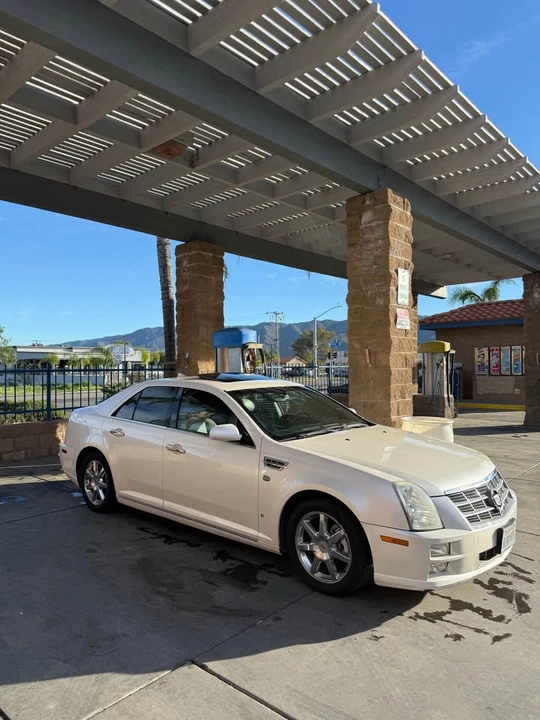 2009 Cadillac STS - Image 6 of 7
