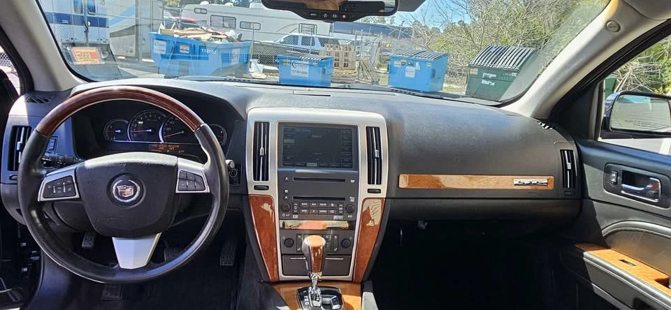 2009 Cadillac STS - Image 8 of 11