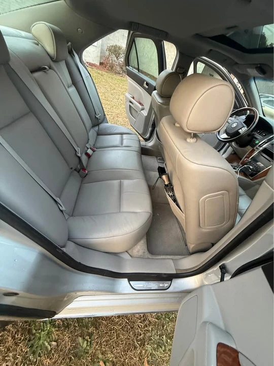 2009 Cadillac STS - Image 4 of 12