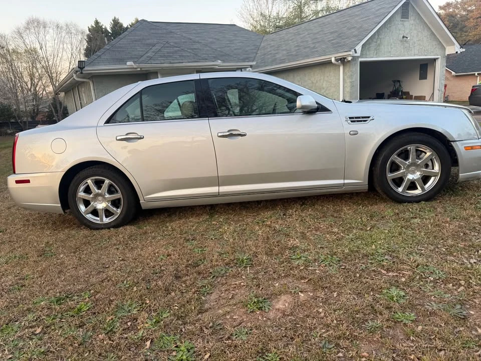 2009 Cadillac STS - Image 7 of 12