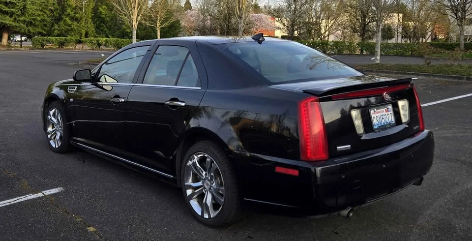 2009 Cadillac STS - Image 3 of 17