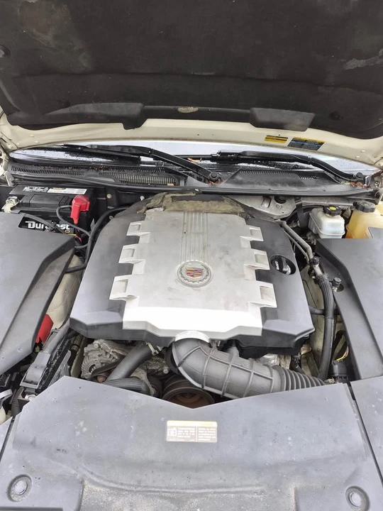 2009 Cadillac STS - Image 2 of 8