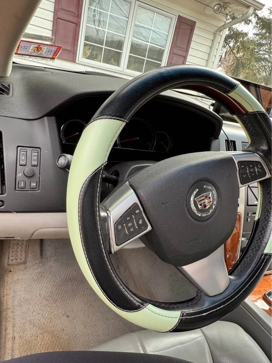 2009 Cadillac STS - Image 8 of 11