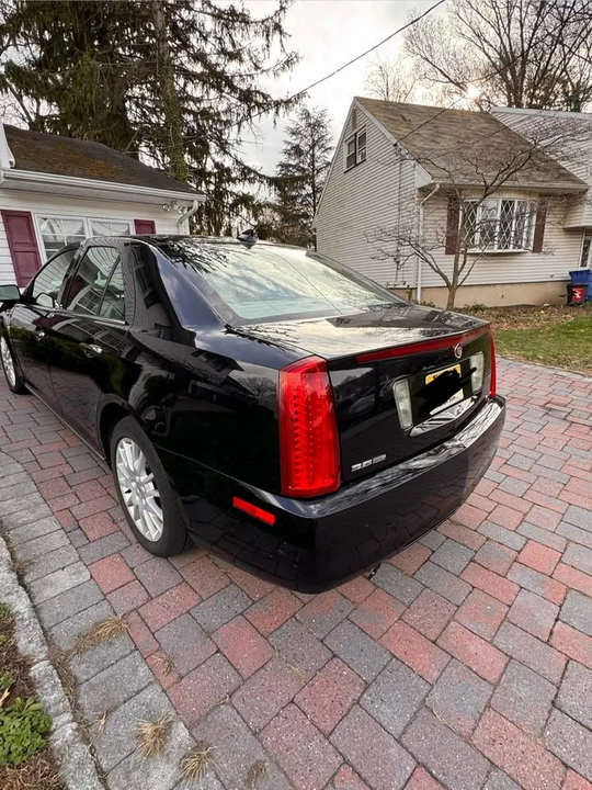 2009 Cadillac STS - Image 5 of 11
