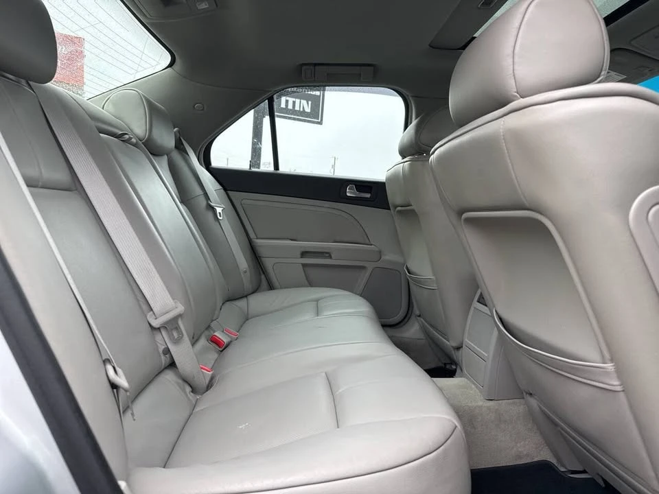 2009 Cadillac STS - Image 19 of 19