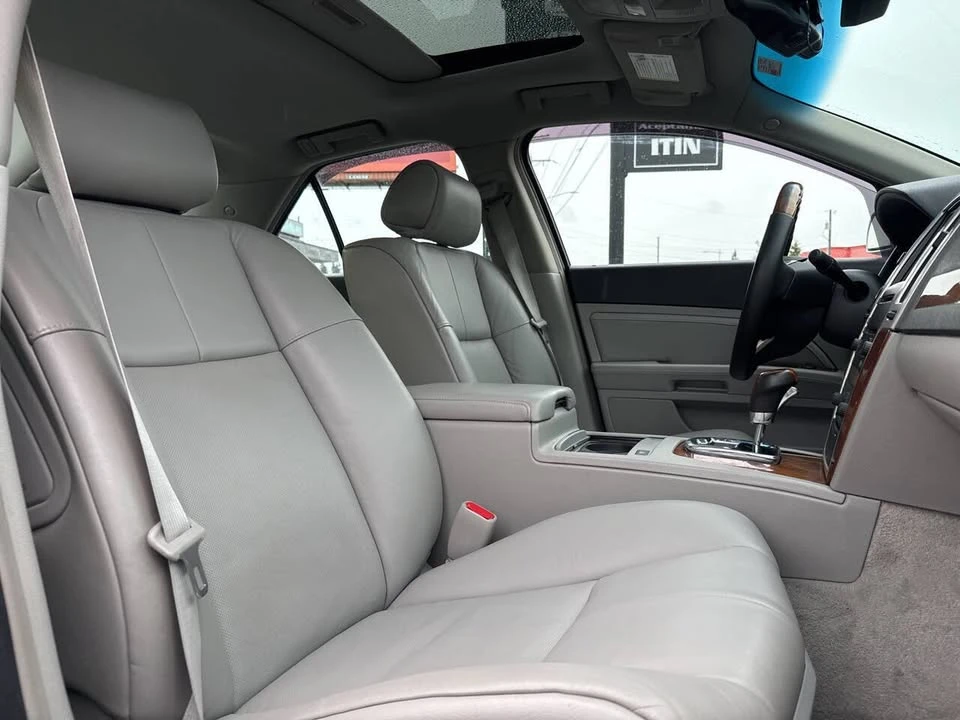 2009 Cadillac STS - Image 17 of 19