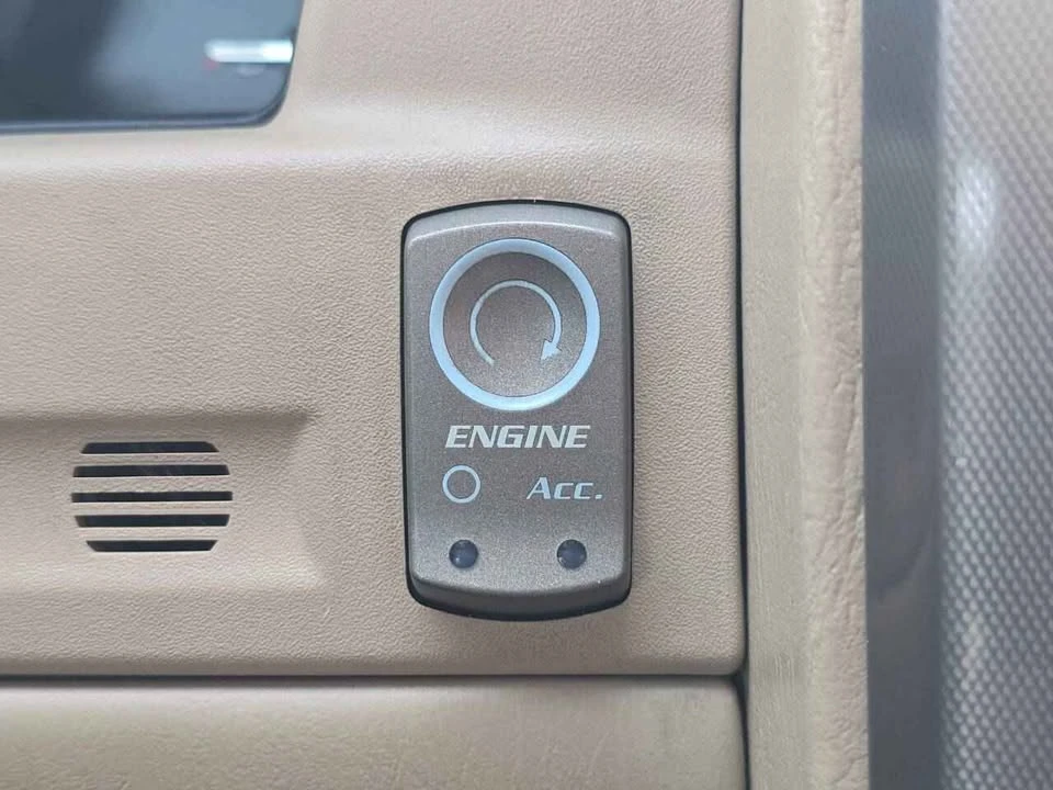 2009 Cadillac XLR - Image 8 of 10
