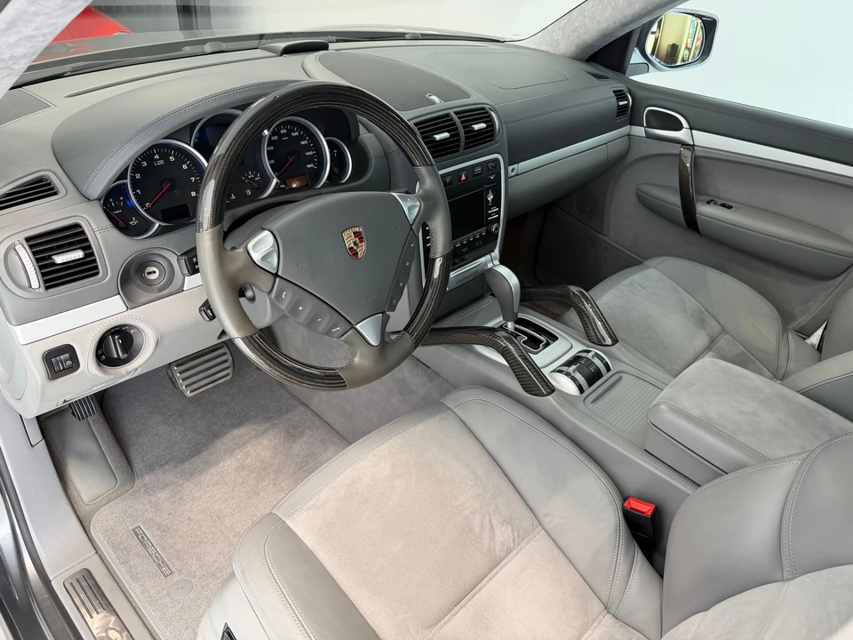 2009 Porsche 955/957 Cayenne GTS - Image 13 of 31