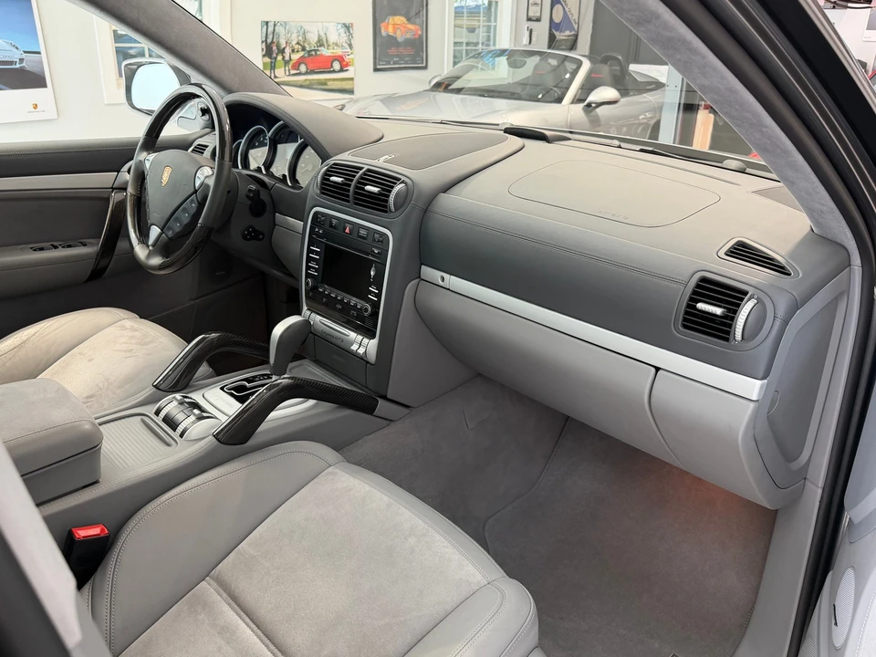 2009 Porsche 955/957 Cayenne GTS - Image 7 of 31