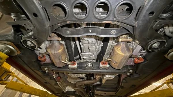 2009 Porsche 955/957 Cayenne GTS - Image 18 of 21