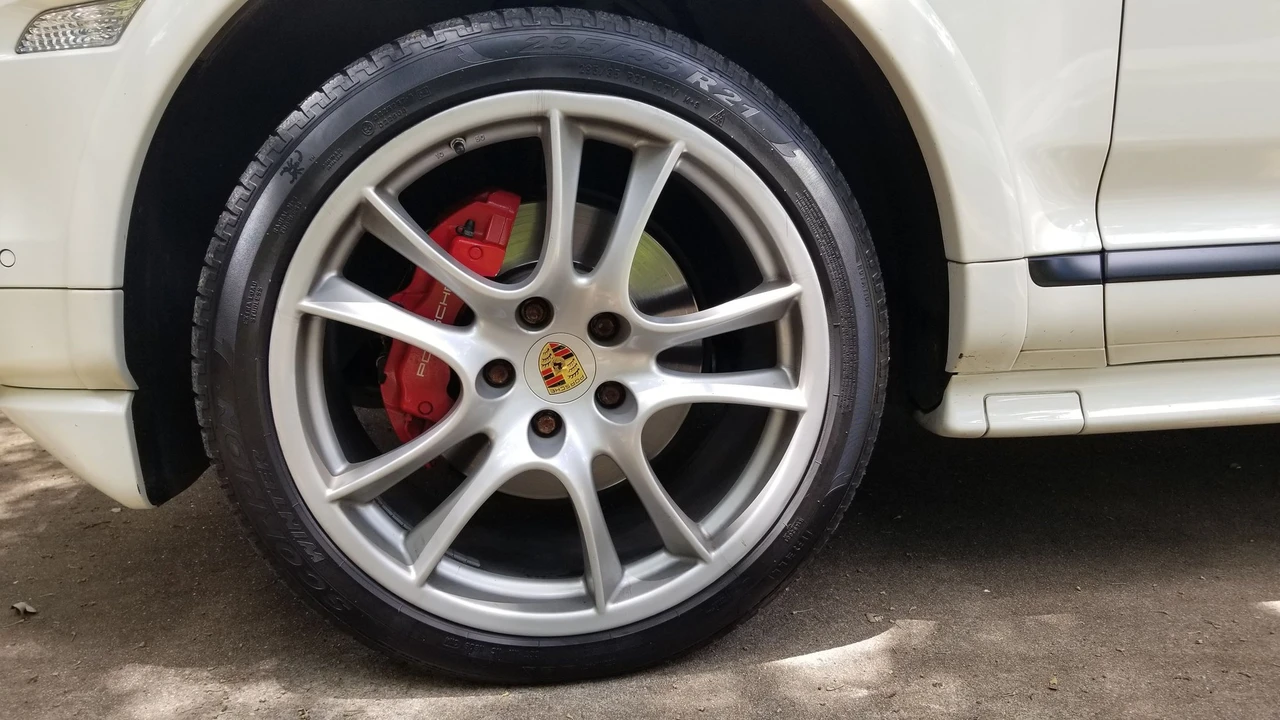 2009 Porsche 955/957 Cayenne GTS - Image 17 of 17