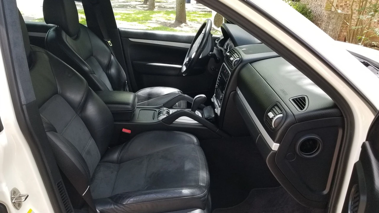 2009 Porsche 955/957 Cayenne GTS - Image 6 of 17