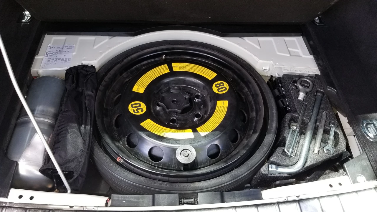 2009 Porsche 955/957 Cayenne GTS - Image 15 of 17
