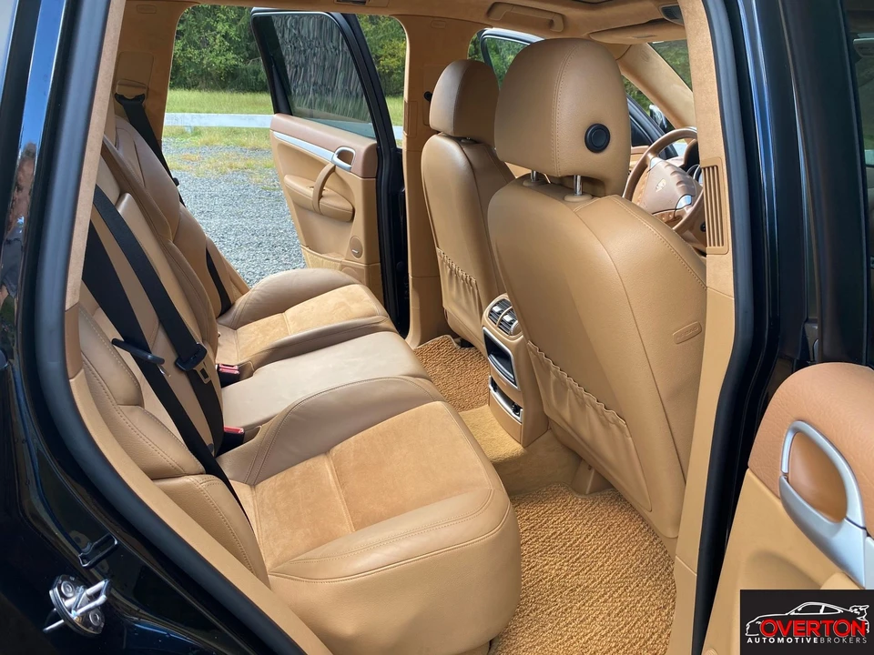 2009 Porsche 955/957 Cayenne GTS - Image 15 of 17
