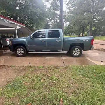2009 Chevrolet 1500 Extended Cab · Long Bed