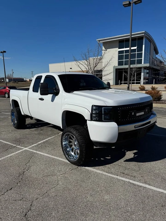 2009 Chevrolet Silverado 2nd Gen - Image 3 of 9