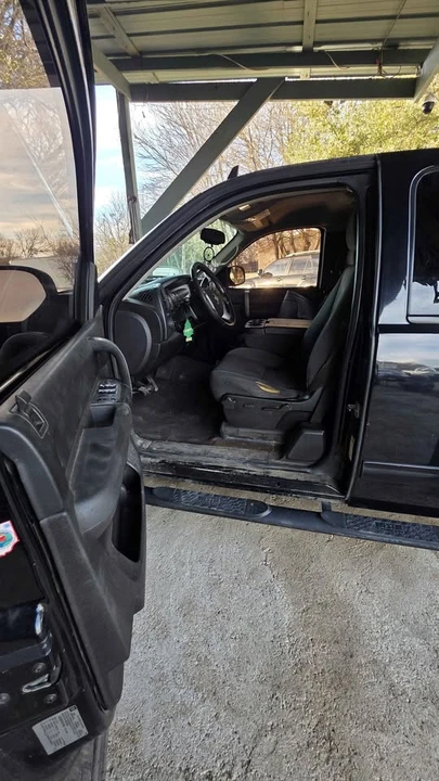 2009 Chevrolet Silverado 2nd Gen - Image 2 of 3