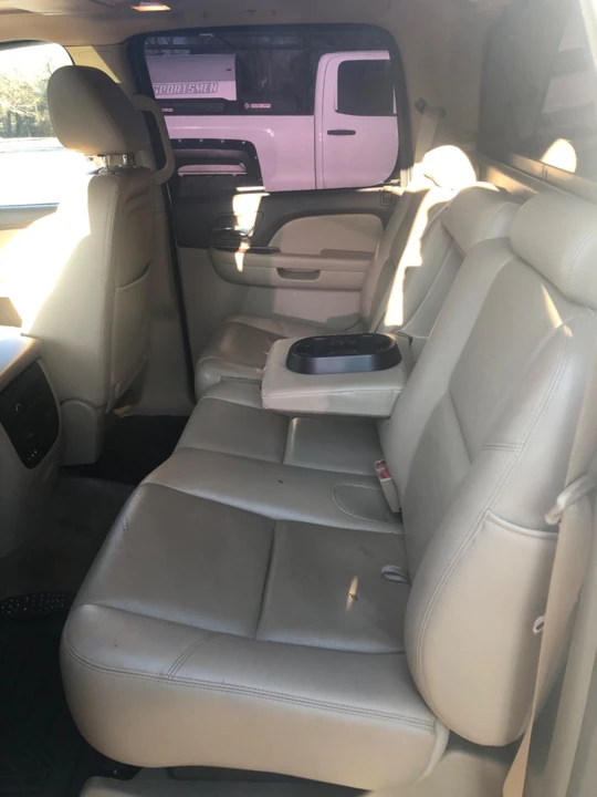 2009 Chevrolet Avalanche - Image 11 of 20