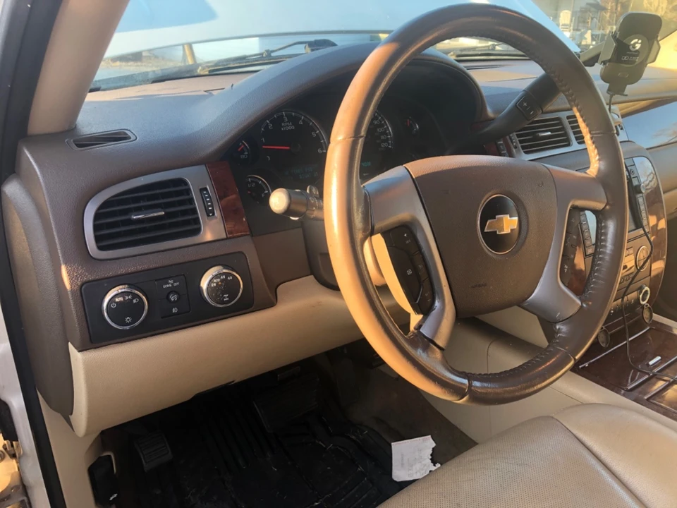 2009 Chevrolet Avalanche - Image 6 of 20