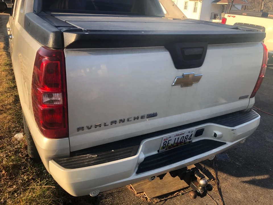 2009 Chevrolet Avalanche - Image 13 of 20