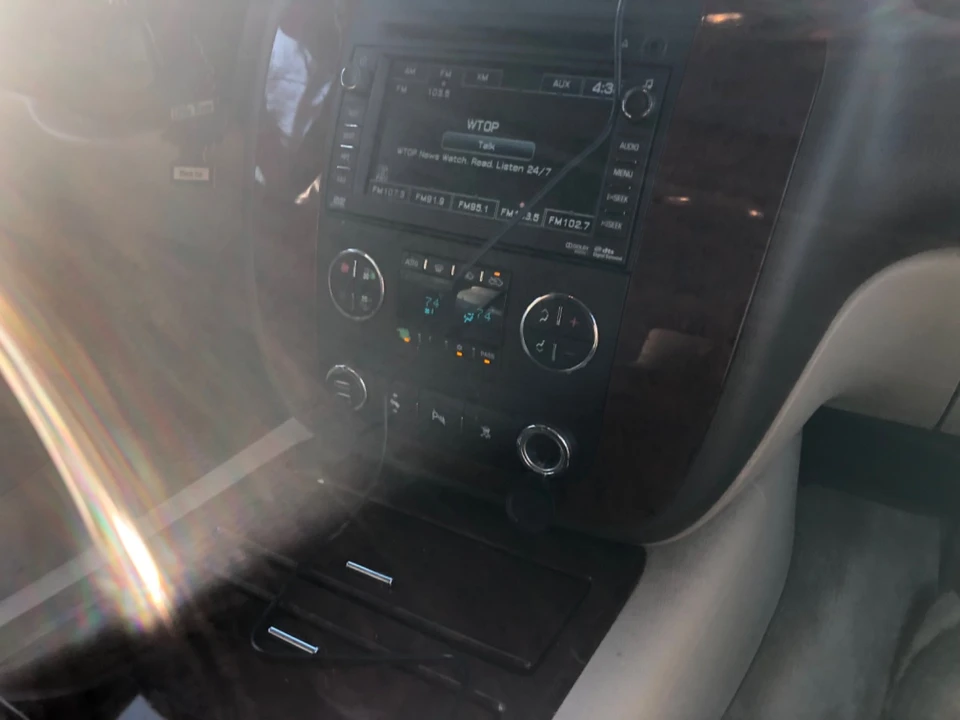 2009 Chevrolet Avalanche - Image 8 of 20